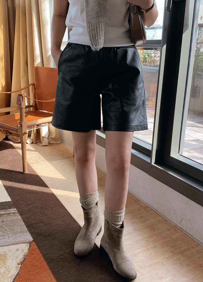 Dina leather half pants (2color)